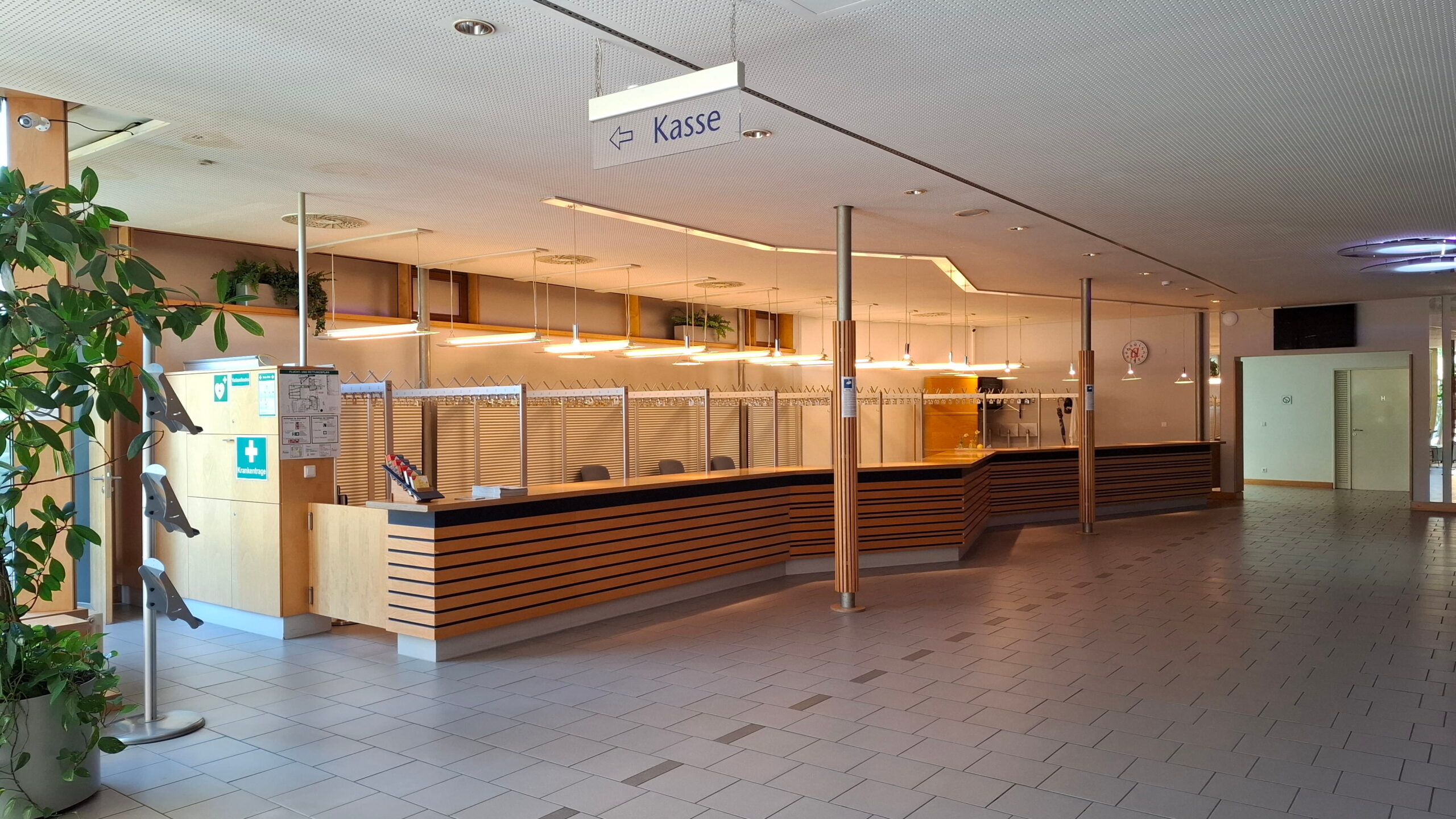Garderobenfoyer3